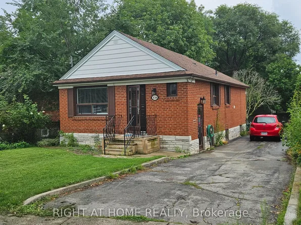 130 Prince Charles Dr, Oakville, ON L6K 2C9