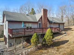 104 Adam Ct, Shohola, PA 18458