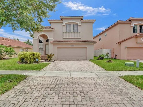 18434 NW 9th St, Hollywood, FL 33029