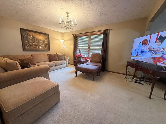 4th image of 62 Creekside Dr
