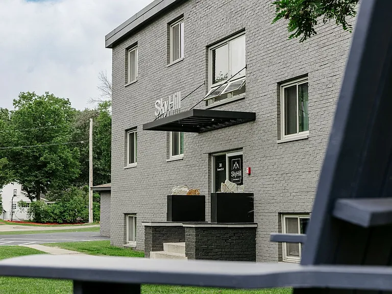 SkyHill Apartments — Photo 12