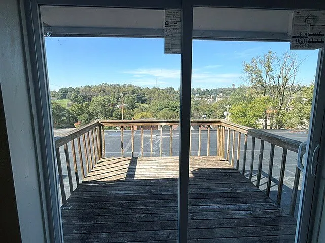 1 bed, $895 — Photo 4