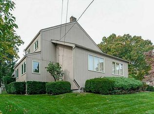 155 Sturbridge Dr, Warwick, RI 02886