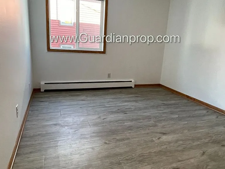 735 Tyler St NE #5 — Photo 10