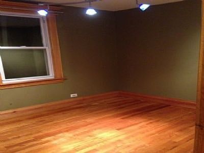 2nd image of 2253 W Berwyn Ave #2