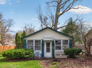 141 W Granet Ave, Hazel Park, MI 48030