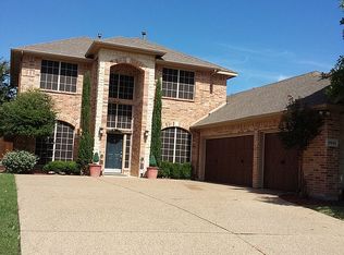 8802 Lochgreen Ln, Rowlett, TX 75089