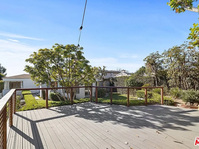 486 Denslow Ave — Photo 27