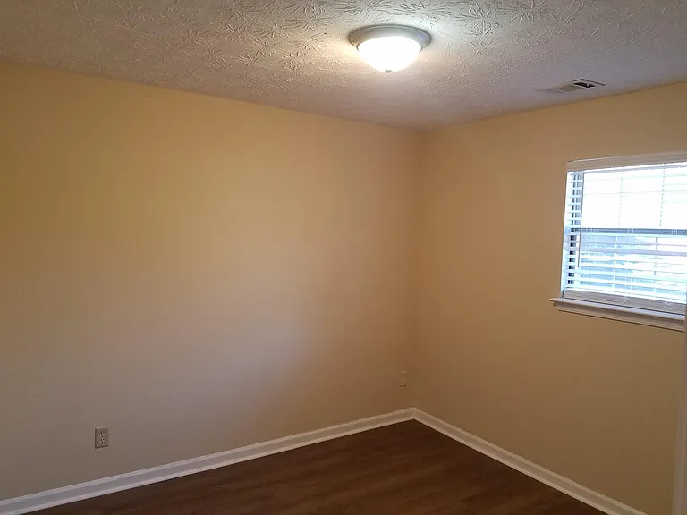 707 Guide Post Ln — Photo 22