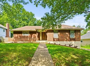 7824 Ridgeway Ave, Raytown, MO 64138
