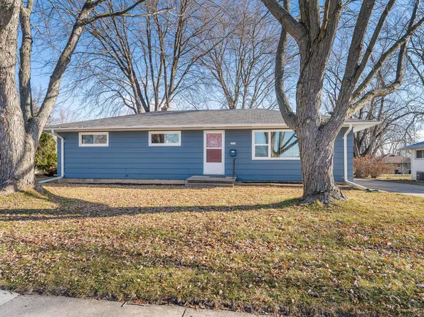 1514 Doemel St, Oshkosh, WI 54901