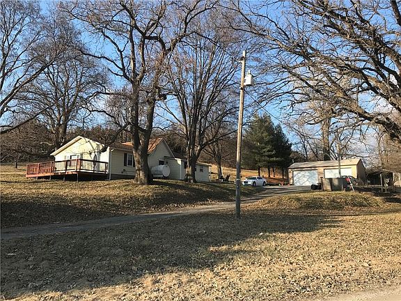 2nd image of 9051 County Road 375