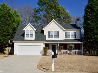 523 Red Tip Ln, Loganville, GA 30052