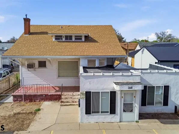 315 E Overland, Scottsbluff, NE 69361