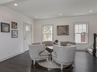 346 Grandview Ave, Glen Ellyn, IL 60137