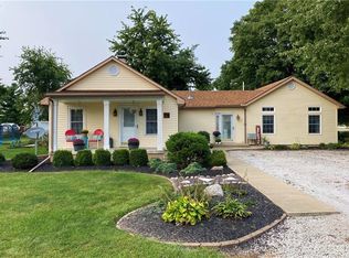 7 W Paris St, Ridge Farm, IL 61870