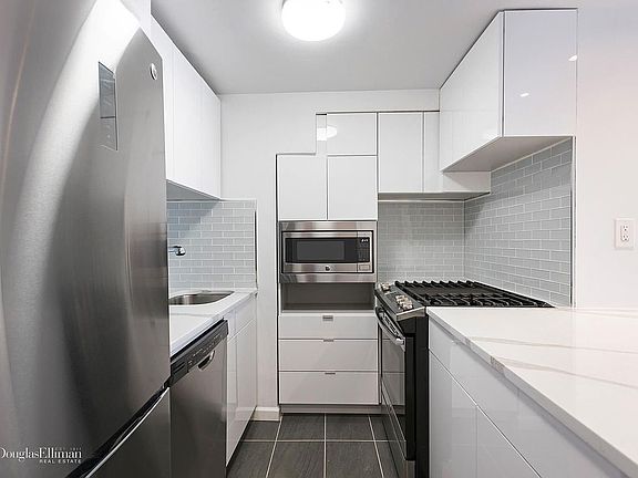 5th image of 1160 3rd Ave APT 18B