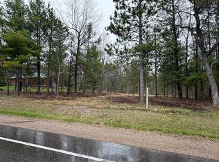 7402 Tammy Dr, Indian River, MI 49749