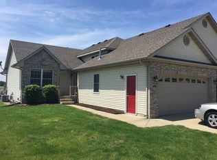 690 S Laura Ln, Diamond, IL 60416