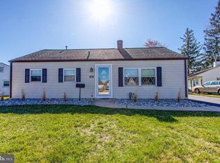 204 Austin Dr, Fairless Hills, PA 19030