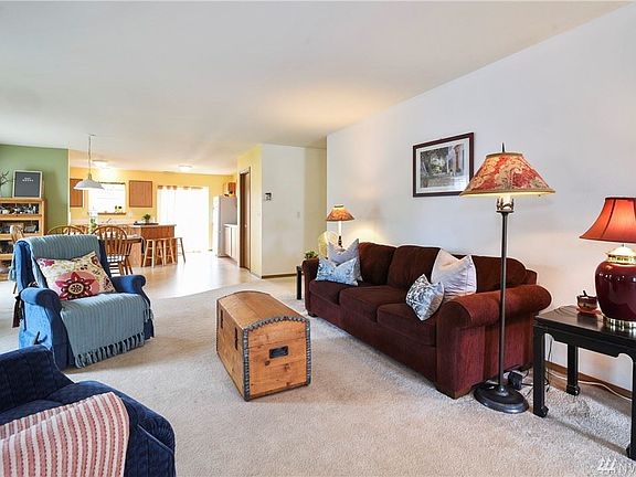 4th image of 8421 175th Street Ct E