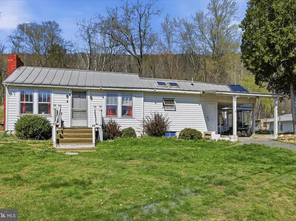 8892 Carpers Pike, Yellow Spring, WV 26865