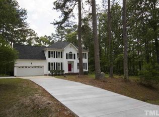 1514 Holland Hills Dr, Fuquay Varina, NC 27526