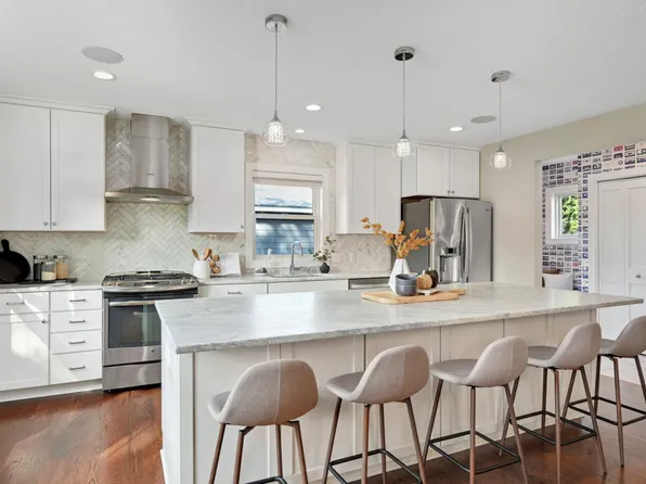 1800 W 54th St, Minneapolis, MN 55419
