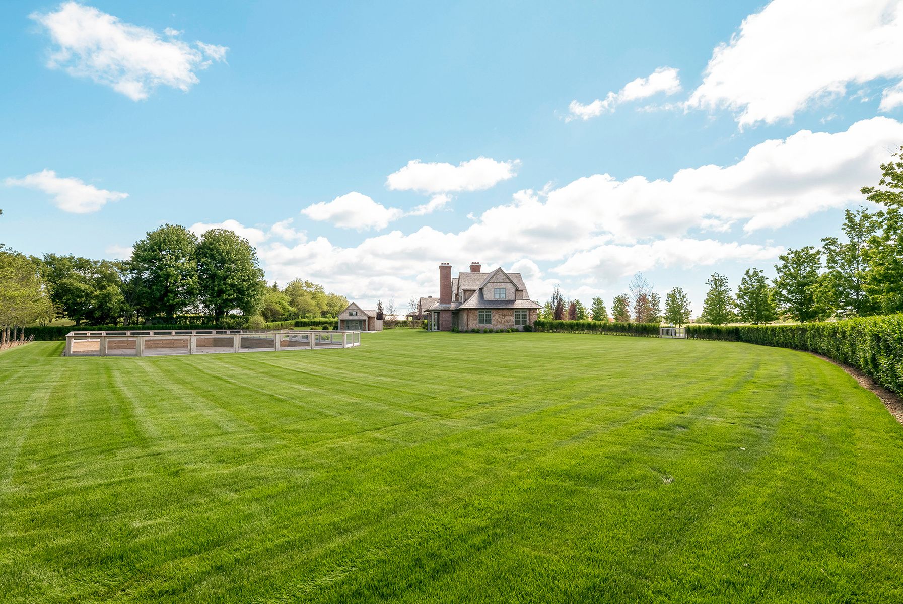 6 Two Trees Ln, Bridgehampton, NY 11932 Out East