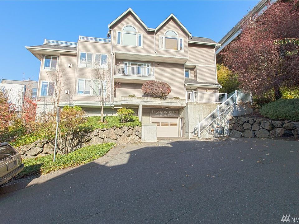 1st image of 1906 Franklin Pl E APT 203