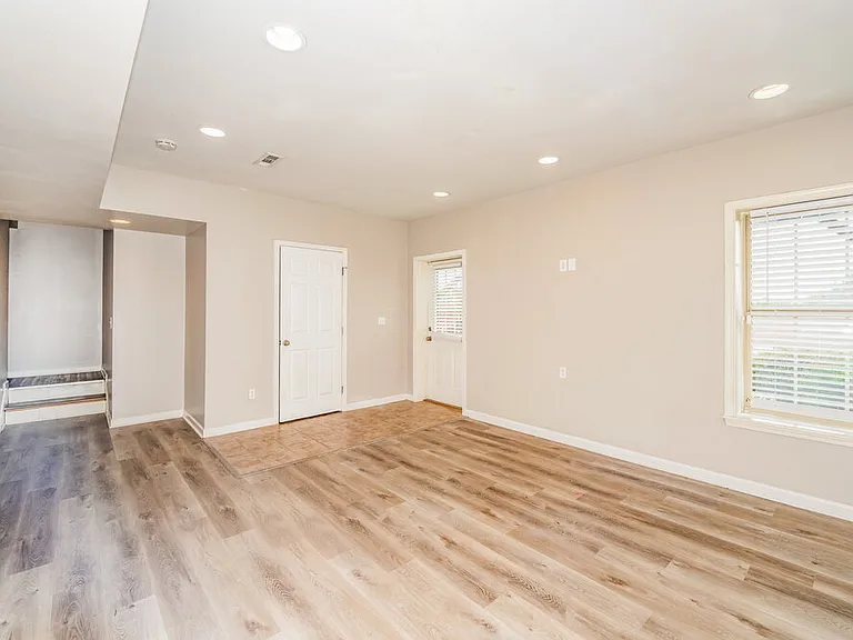 310 Hidden Ridge Dr — Photo 10