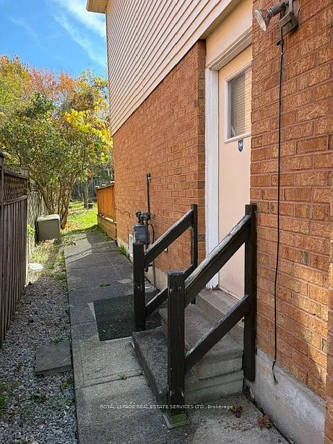 2 bed, $1,600 — Photo 4