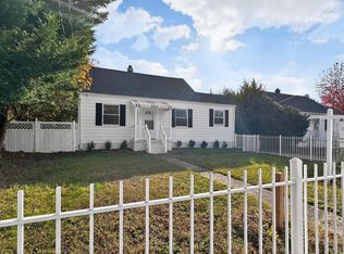 6705 Larkspur Rd, Suitland, MD 20746