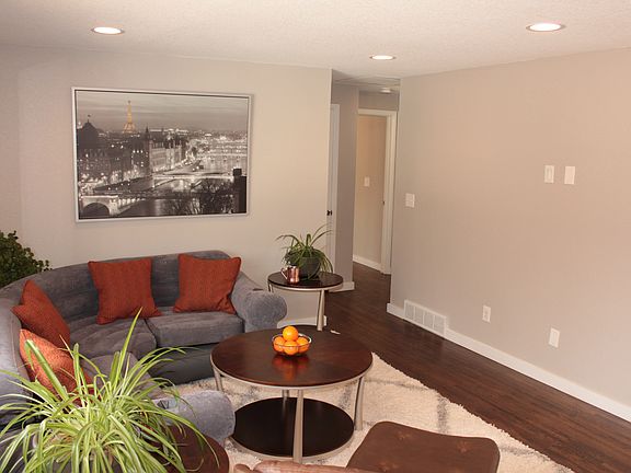 Living room w/media wall
