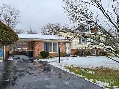 1st image of 286 Annie St