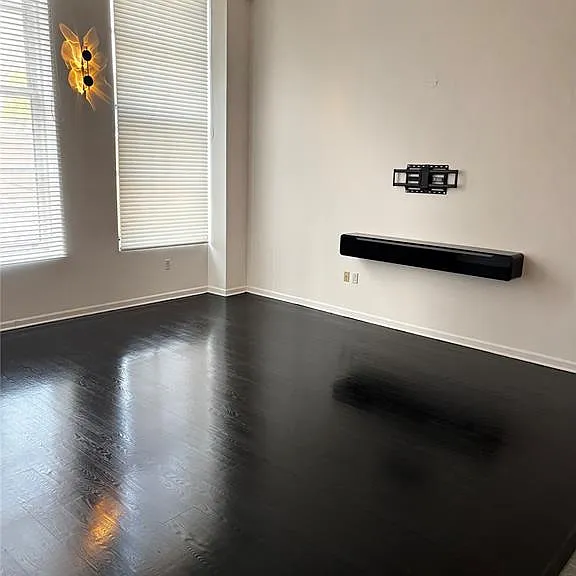 1501 Locust St #202 — Photo 6