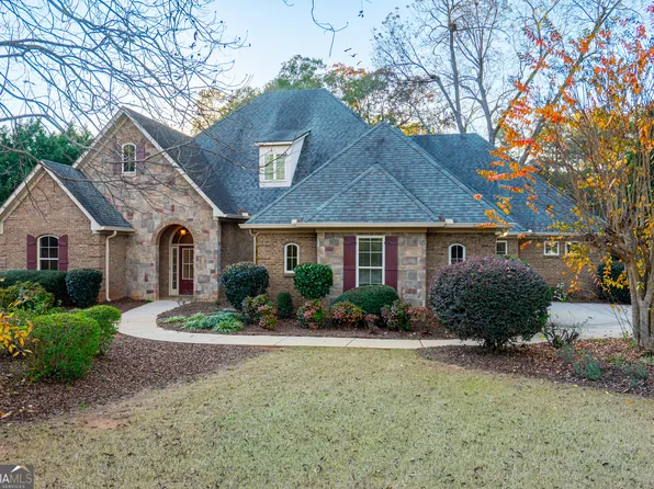 101 Riverbluff Dr, Lagrange, GA 30240