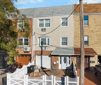 61-23 75th St, Middle Village, NY, 11379