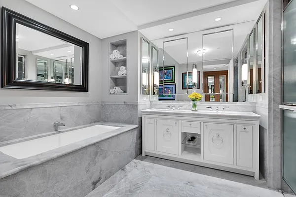 Sold by Compass | media 9