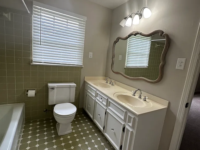 350 Riverdale Dr — Photo 21