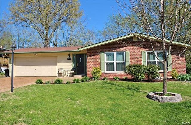 1st image of 9832 Briarstone Dr