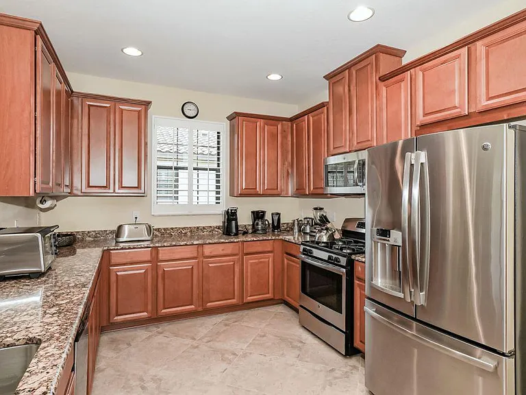5867 Cavano Dr — Photo 21