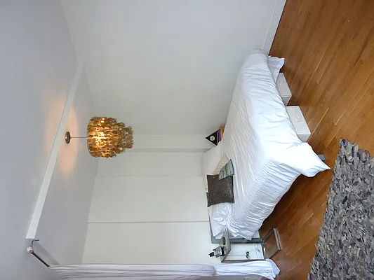 Rented by Corcoran | media 17