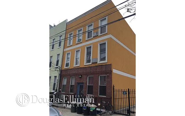 Rented by Douglas Elliman | media 24