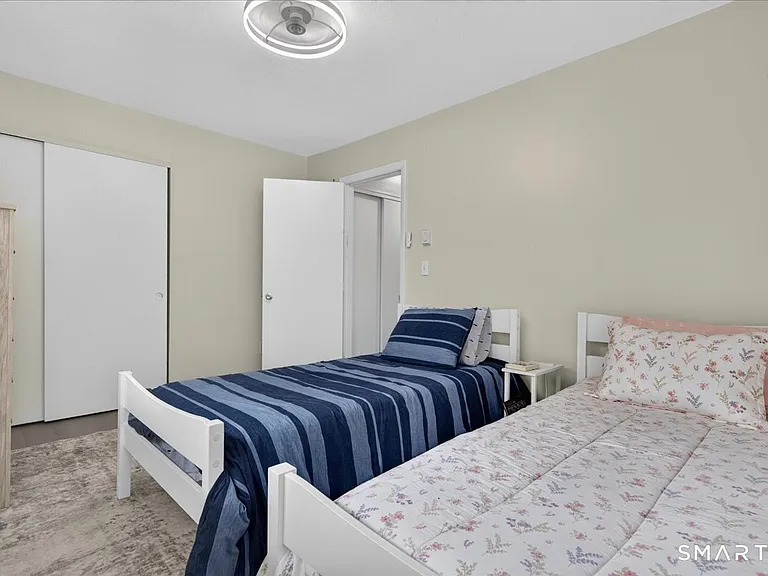 1141 Waterbury Rd — Photo 19