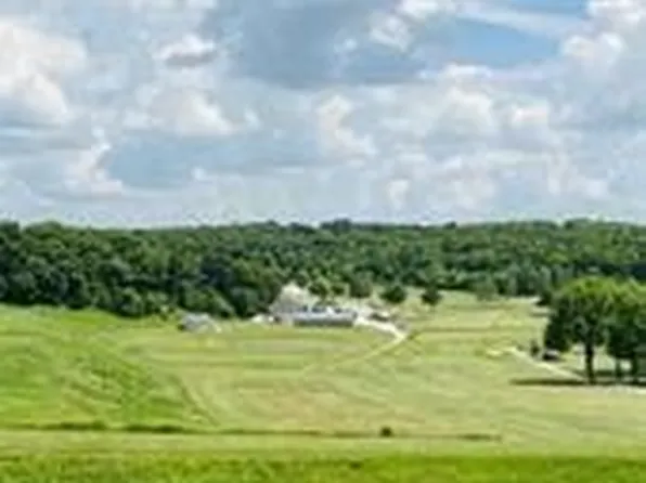 65 Maple Dr, Linn Valley, KS 66040