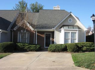 2 Valley Stream Ct, Greensboro, NC 27407