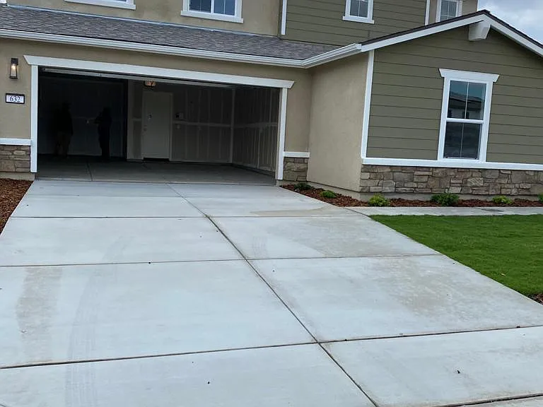 632 Heitz Ct — Photo 1