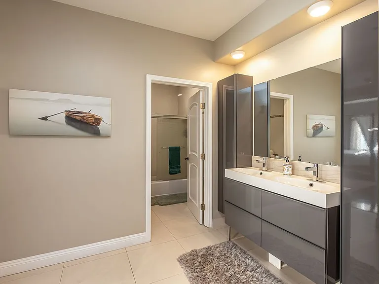 4741 Point Loma Ave #2021 — Photo 1