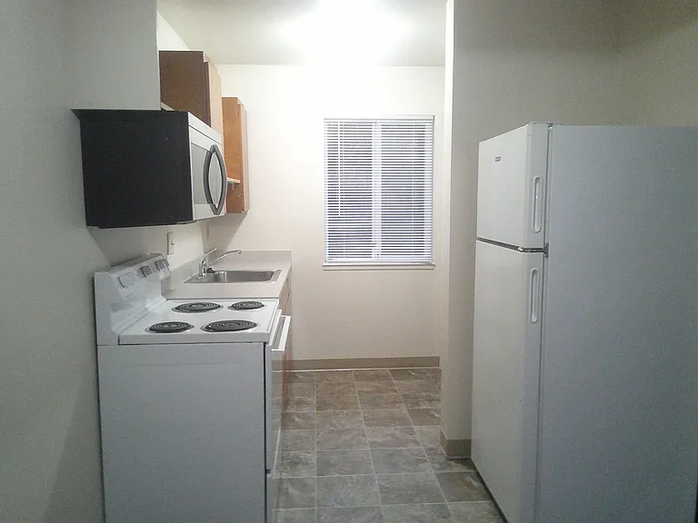 072-7th Street — Photo 10